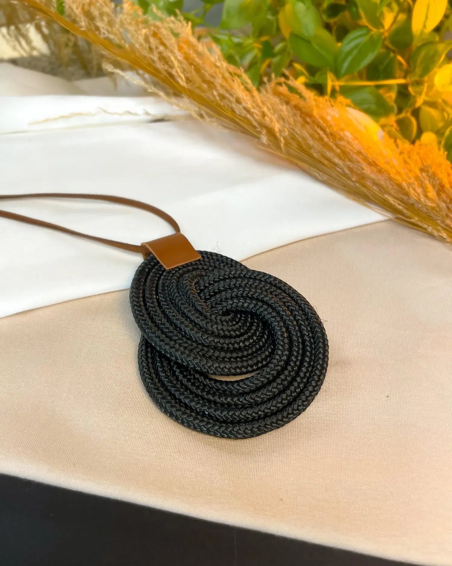 Colar Eclipse - Preto