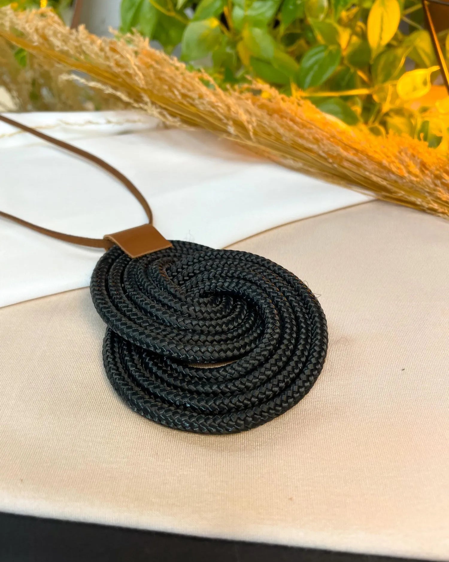 Colar Eclipse - Preto