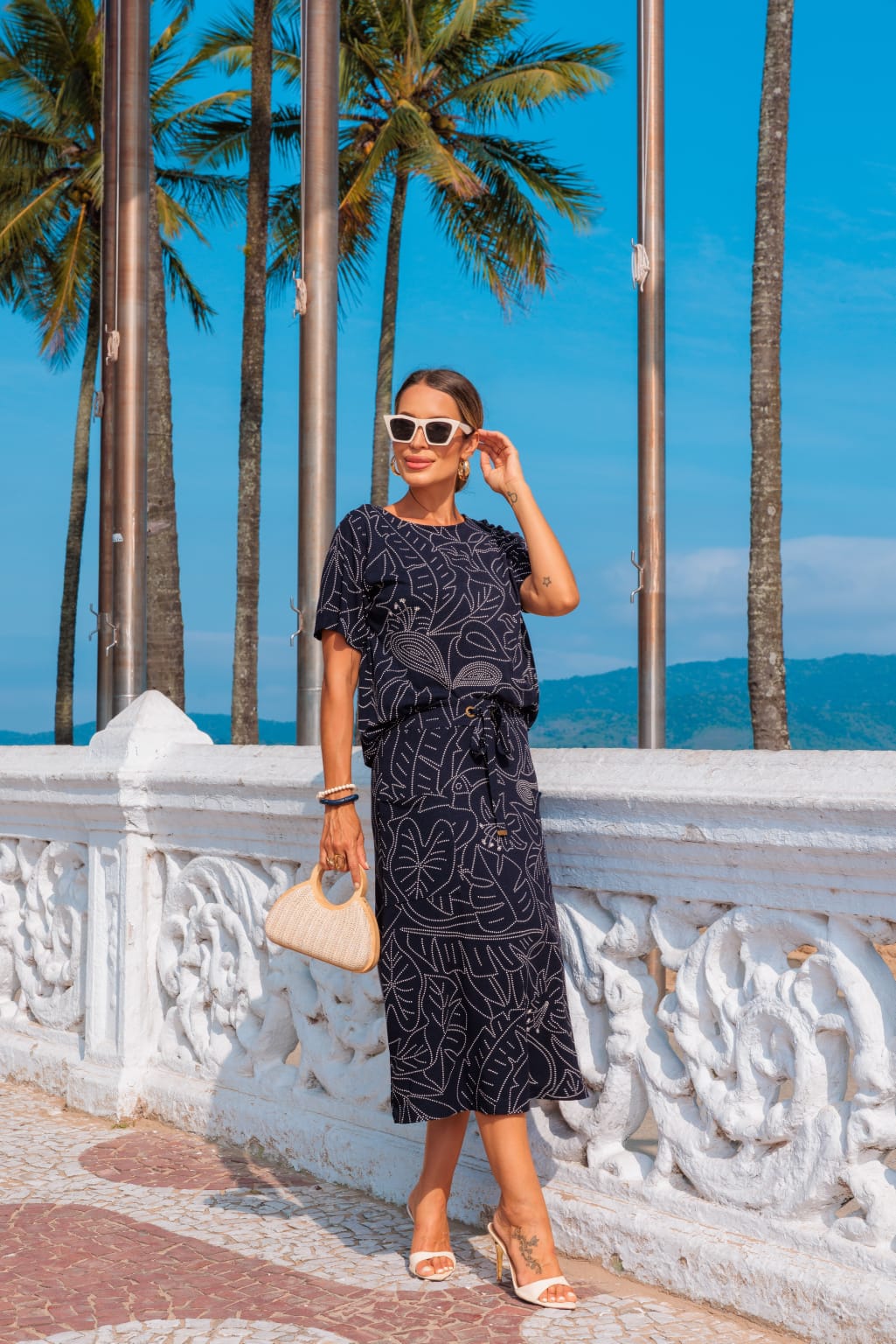 Conjunto Saia Astúrias - Floral Azul Marinho