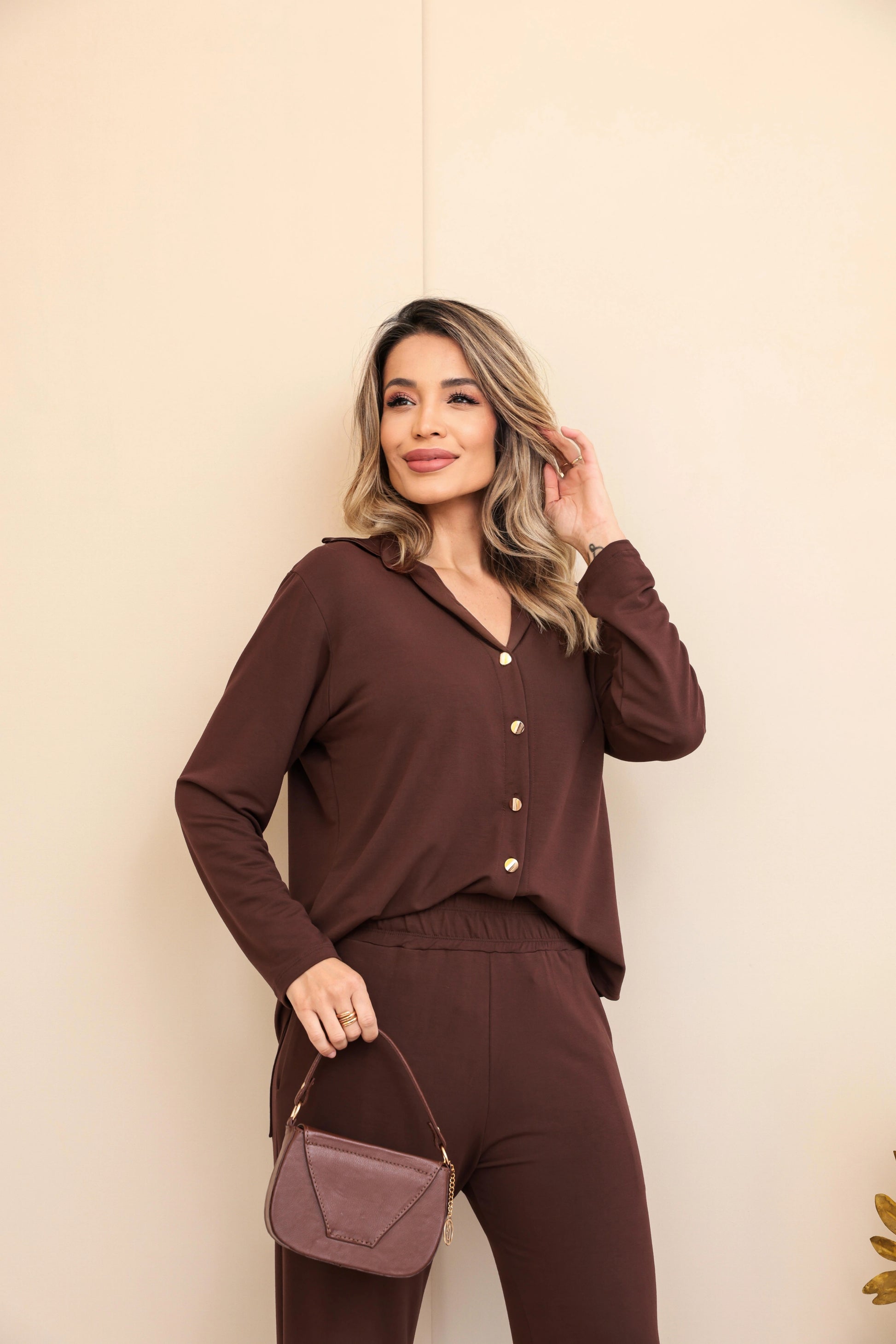 Conjunto Luminous- Marrom
