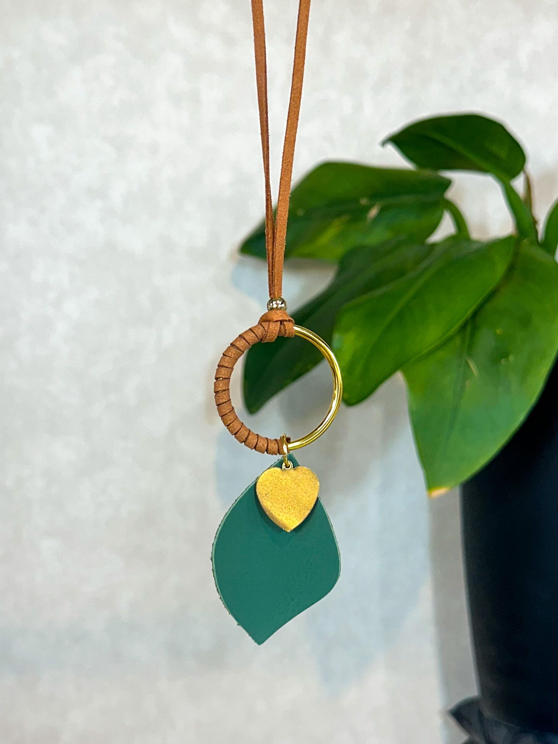 Colar Folha - Verde Oliva