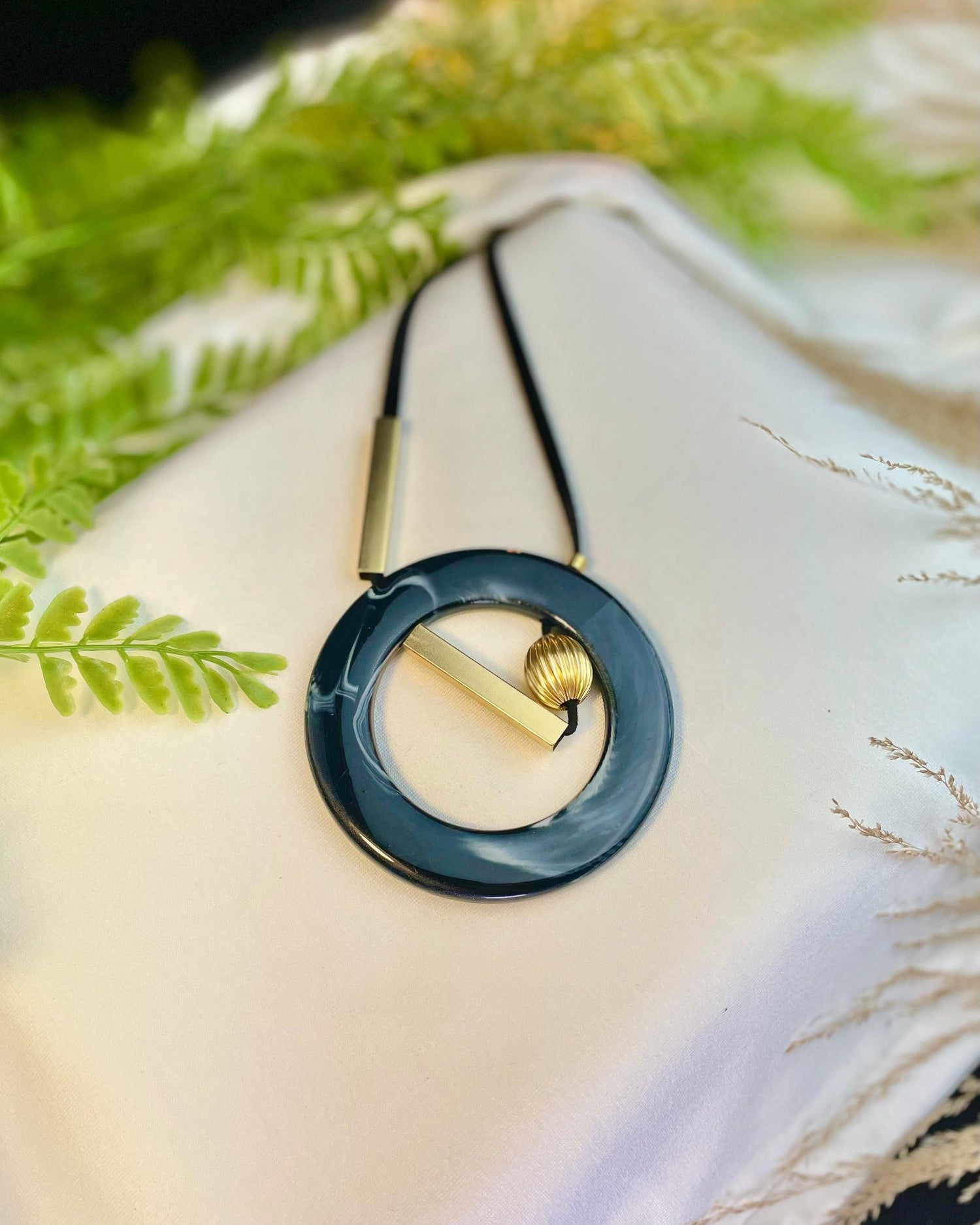 Colar Medal - Preto