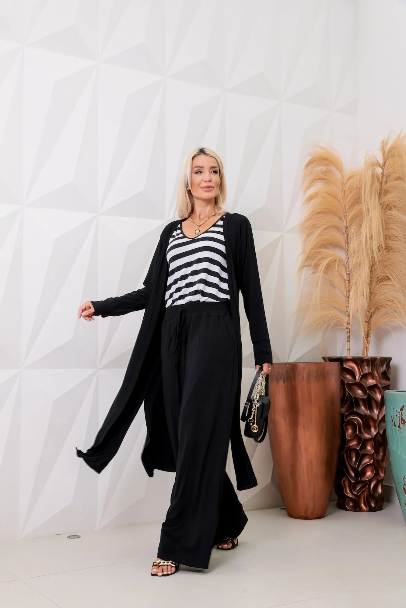 Conjunto Amalfi - Preto Listrado