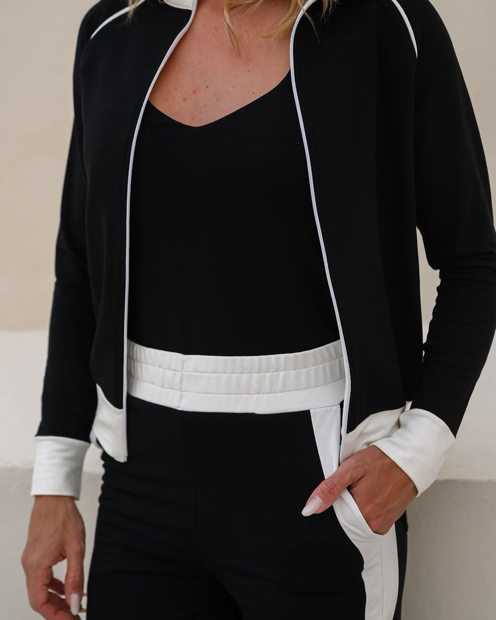 Jaqueta Stride - Preto / Off