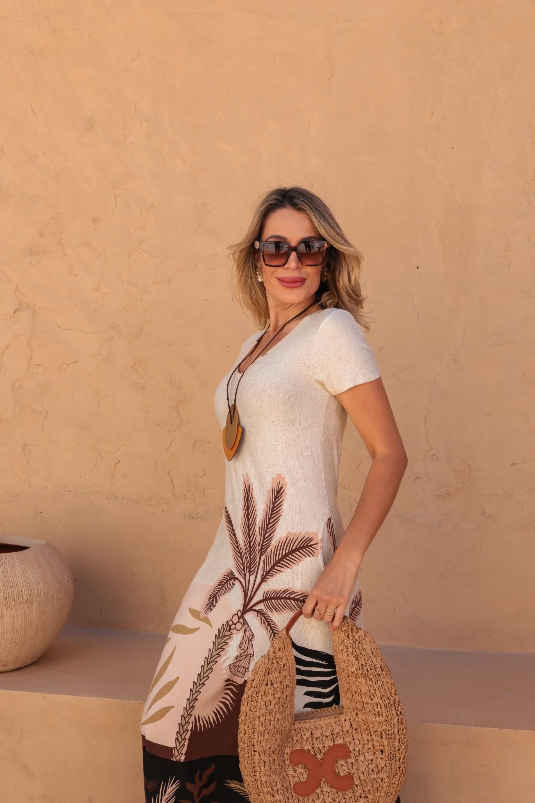 Vestido Tropical Estampado - Marrom