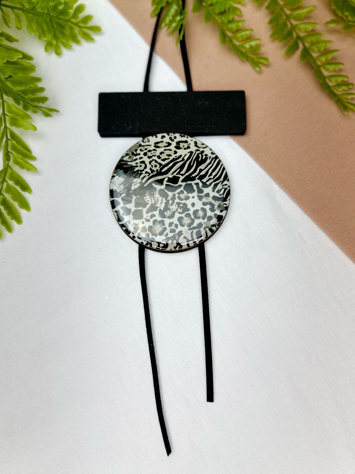 Colar Selva - Preto